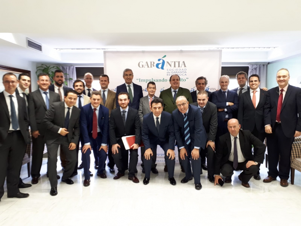 imagen de El equipo comercial de Garántia SGR se reúne en Sevilla